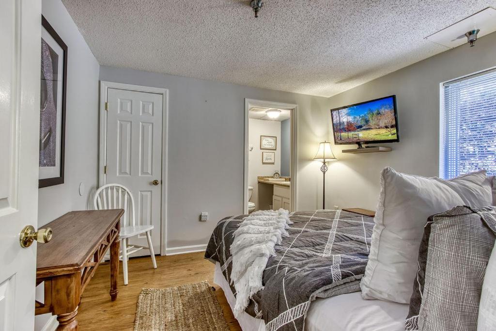 Maple Trails, Wifi, 1089 Free Tickets Each Paid Day, Dollywood And More Gatlinburg Room photo